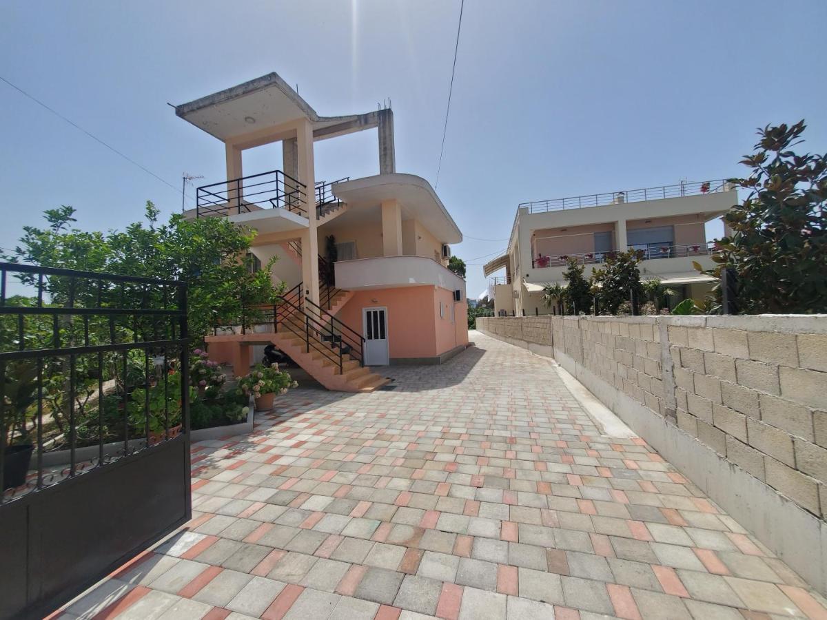 Guest House Vlorë エクステリア 写真