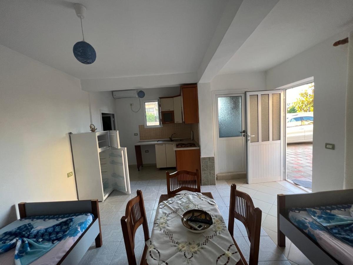 Guest House Vlorë エクステリア 写真