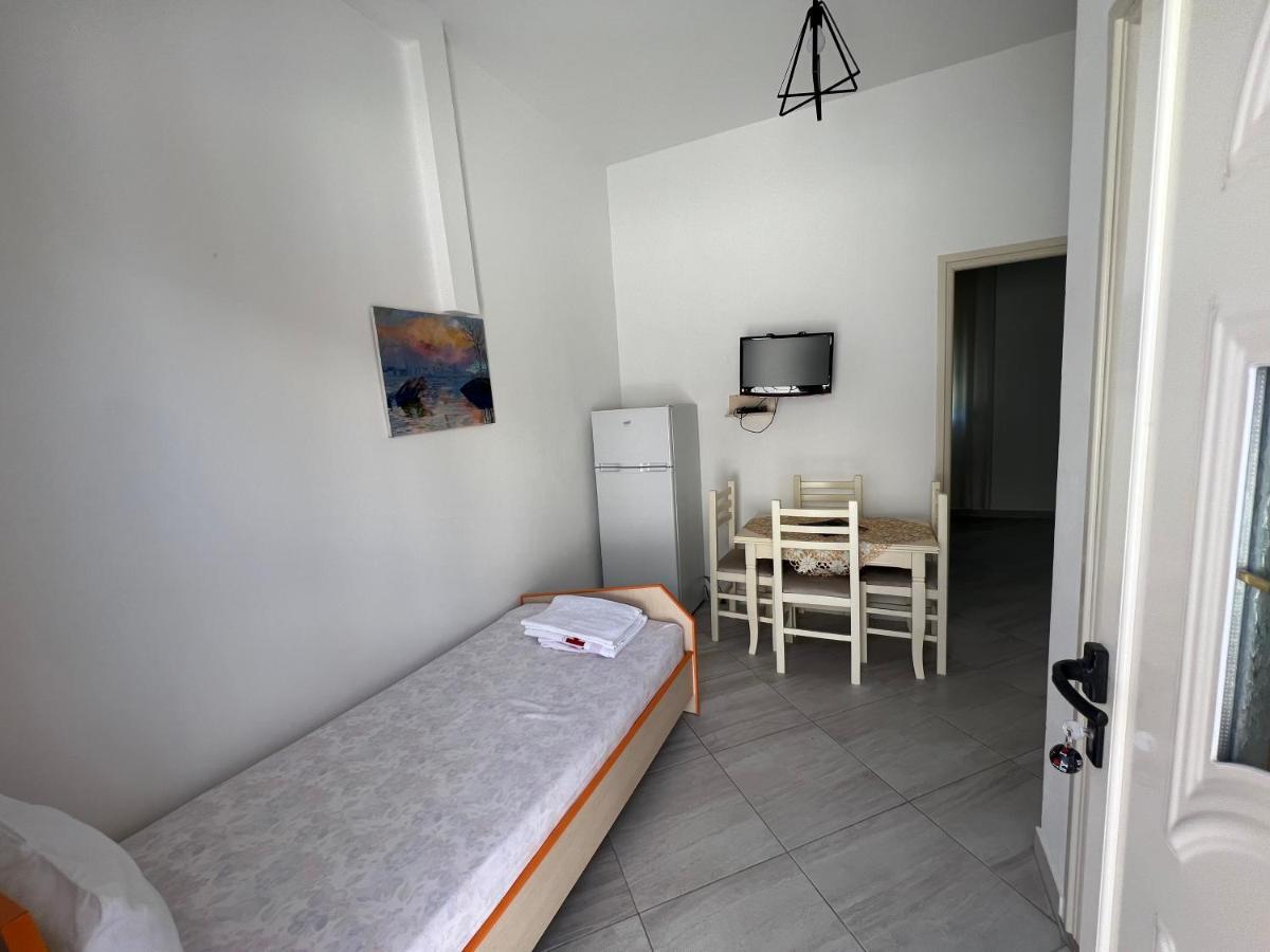 Guest House Vlorë エクステリア 写真