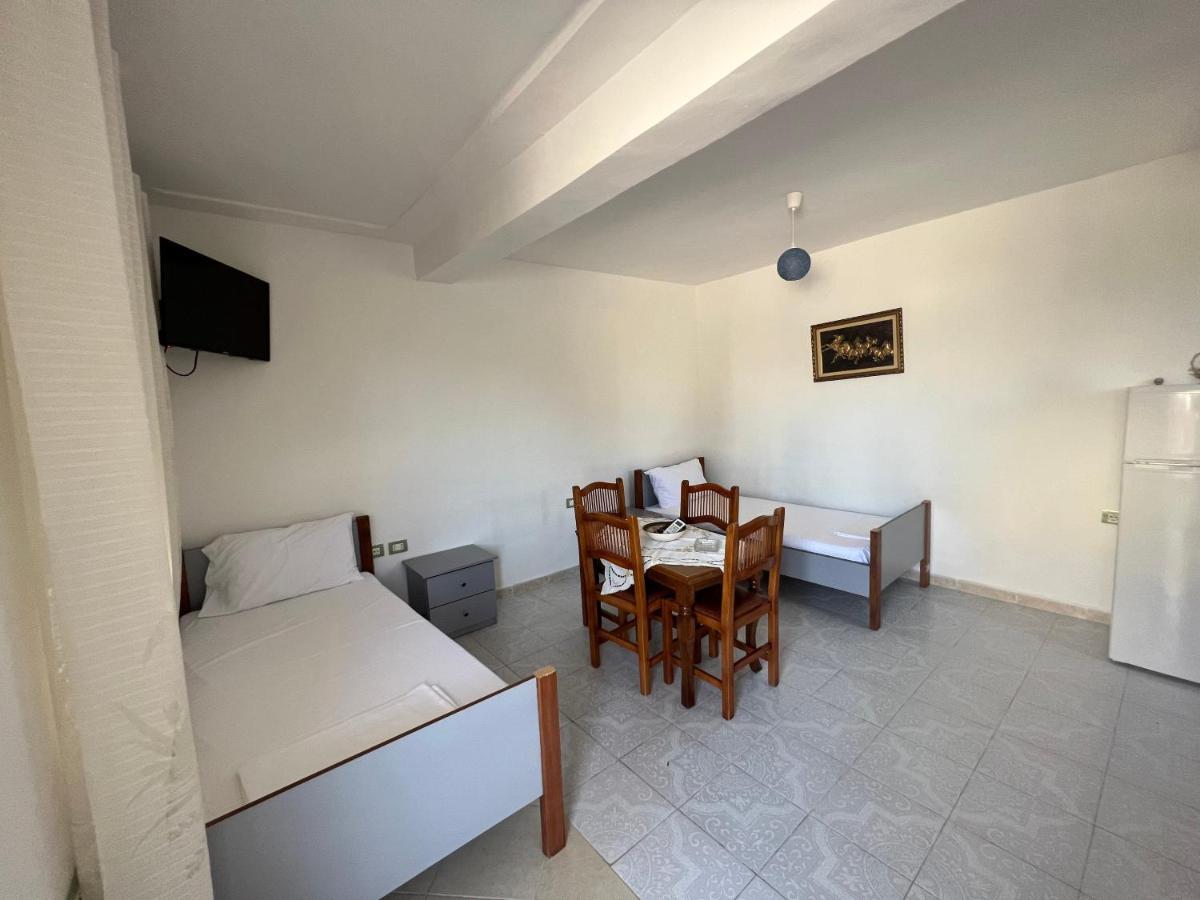 Guest House Vlorë エクステリア 写真